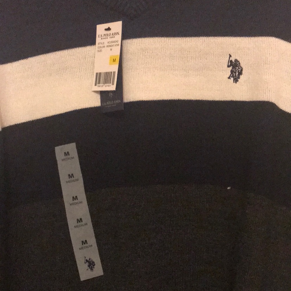 Sweater - Picture 3 of 3